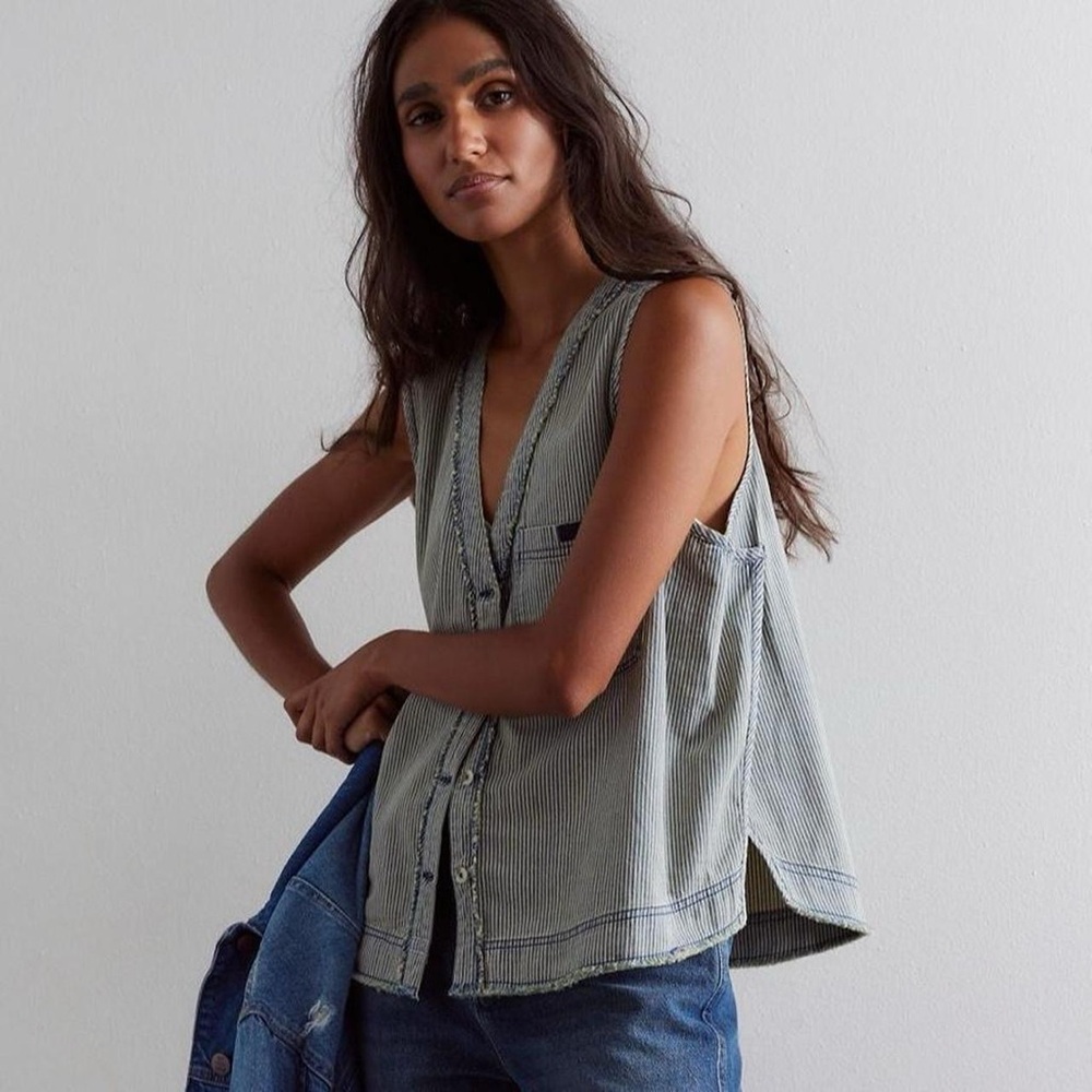 NWT Free People We the Free South Side Tank in Indigo Railroad Stripe - M - Picture 4 of 9